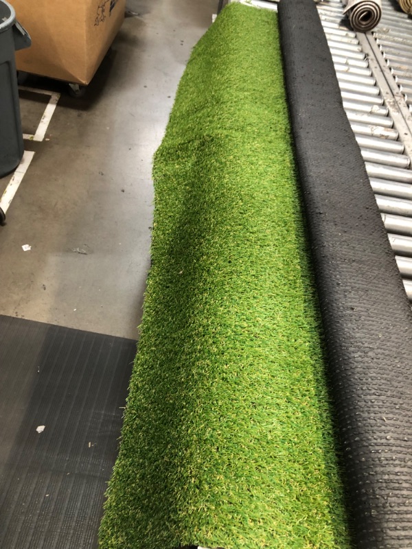 Photo 2 of 0.8inch Realistic Synthetic Artificial Grass Turf,Thick Faux Grass Indoor Outdoor Landscape Lawn Pet Dog Turf Carpet for Garden Backyard Balcony 4 x 7 Feet