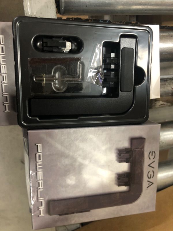 Photo 1 of EVGA PowerLink, Support All NVIDIA Founders Edition & All EVGA GeForce RTX 2080 Ti/2080/2070*/2060*/Super*/GTX 1660 Ti*/1660*/1650/1080 Ti/1080/1070 Ti/1070/1060 0600-Pl-2816-Lr 2 pack