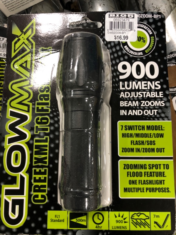 Photo 2 of Glow Max G G-900ZOOM-BP1 900 Lumen Zoom Flashlight, Blister of 1
