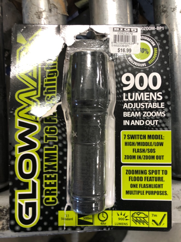 Photo 2 of Glow Max G G-900ZOOM-BP1 900 Lumen Zoom Flashlight, Blister of 1
