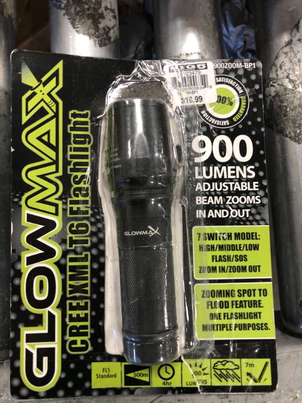 Photo 2 of Glow Max G G-900ZOOM-BP1 900 Lumen Zoom Flashlight, Blister of 1
