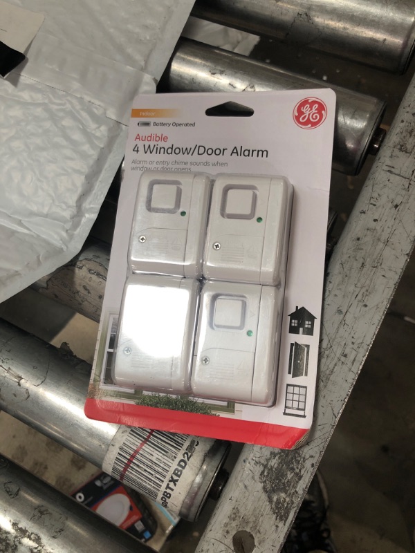 Photo 2 of GE 45174 Magnetic Indoor Window Alarms (4 PK)