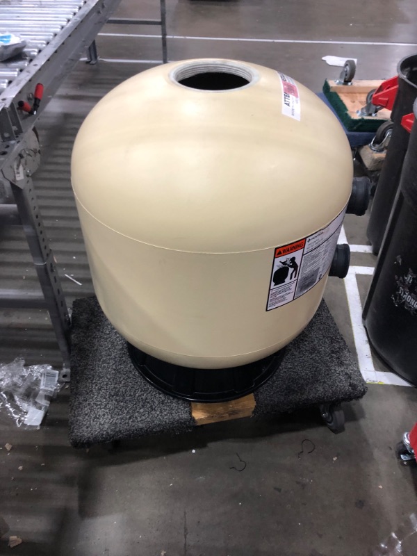 Photo 6 of ***HEAVILY USED AND DIRTY - SEE PICTURES - UNABLE TO TEST - NO PACKAGING***
Pentair 140264 Triton II Side Mount Filter TR60 Fiberglass Sand Filter without Valve