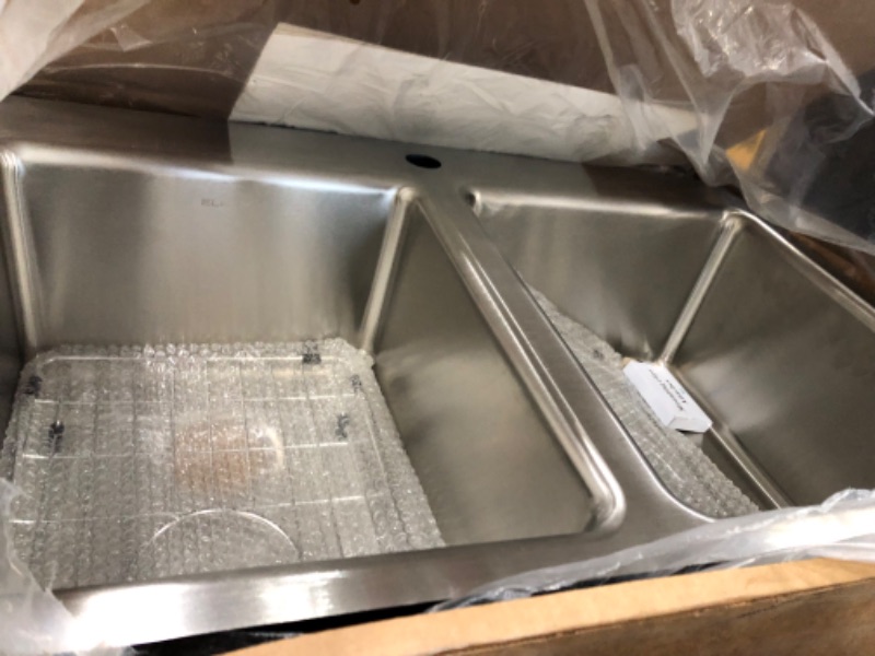 Photo 4 of ***PARTS ONLY***Elkay Greenwood Dual-mount 33-in x 22-in Satin Stainless Steel Double Equal Bowl 1-Hole Kitchen Sink