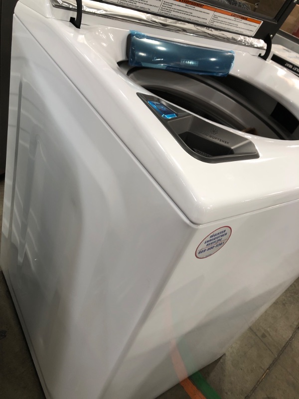 Photo 2 of Whirlpool 5.2 - 5.3 cu. ft. Smart Top Load Washing Machine