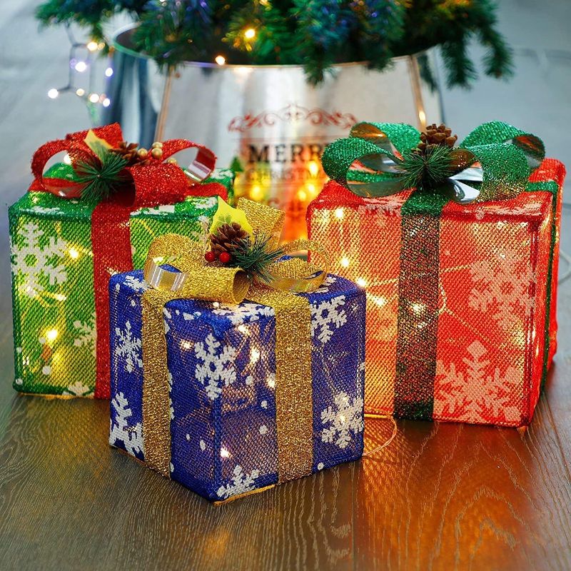 Photo 1 of 10"/8"/6" Set of 3 Lighted Gift Boxes Christmas Decorations, 60 LED Lighted Christmas Decorations Indoor Home Decor, Windproof Fixing & Foldable Design Suitable for Outdoor, Home, Yard, Bars, School
