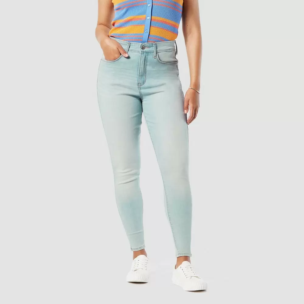 Photo 1 of DENIZEN from Levi's Women's Ultra-High Rise Super Skinny Jeans - Bring It On 14
