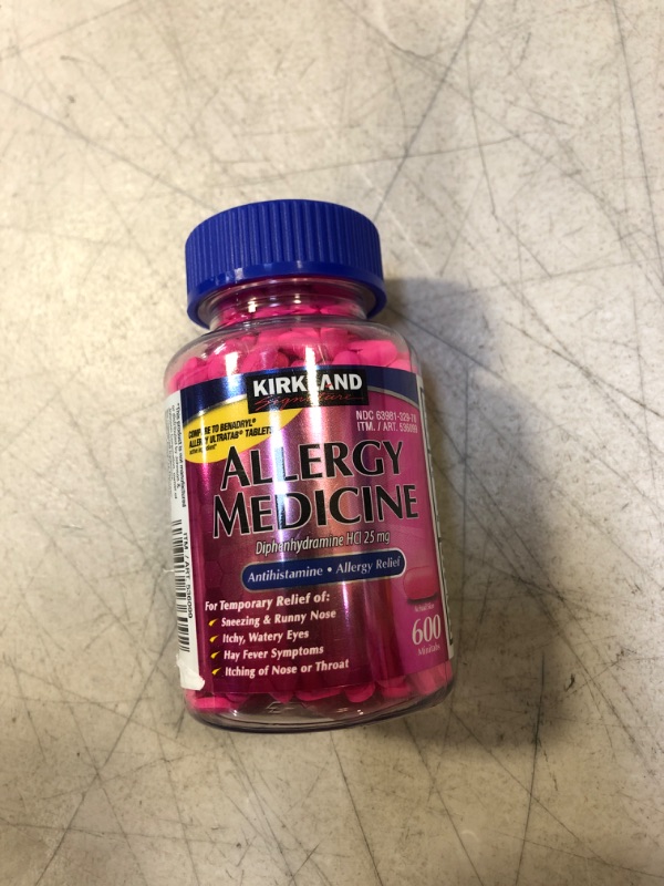 Photo 2 of Diphenhydramine HCI 25 Mg - Kirkland Brand - Allergy Medicine and AntihistamineCompare to Active Ingredient of Benadryl® Allergy Generic - 600 Count Personal Healthcare / Health Care Best By: 7/2024