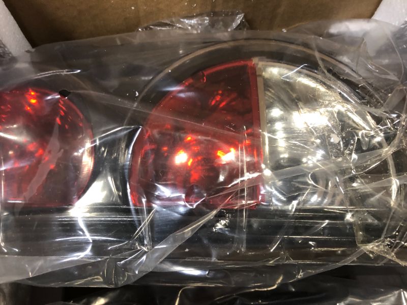 Photo 4 of CPW Tail Lights For Chevy Chevrolet Silverado 1999 2000 2001 2002 2003 2004 2005 2006 2007 1500/2500/3500 GMC Sierra 1999-2003 Taillights Assembly Pickup Brake Rear Lamps Glossy Black/Clear