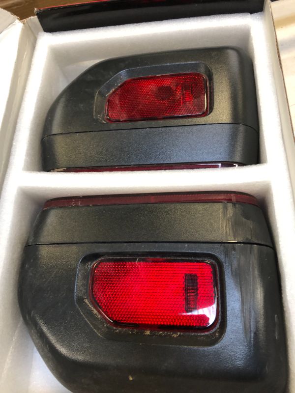 Photo 3 of LED Tail Lights Fit for Jeep Gladiator JT Tail Lamp Brake Light Turn Signal Light Reverse Rear Back Light Assembly(Black Housing Smoked Lens),Pair