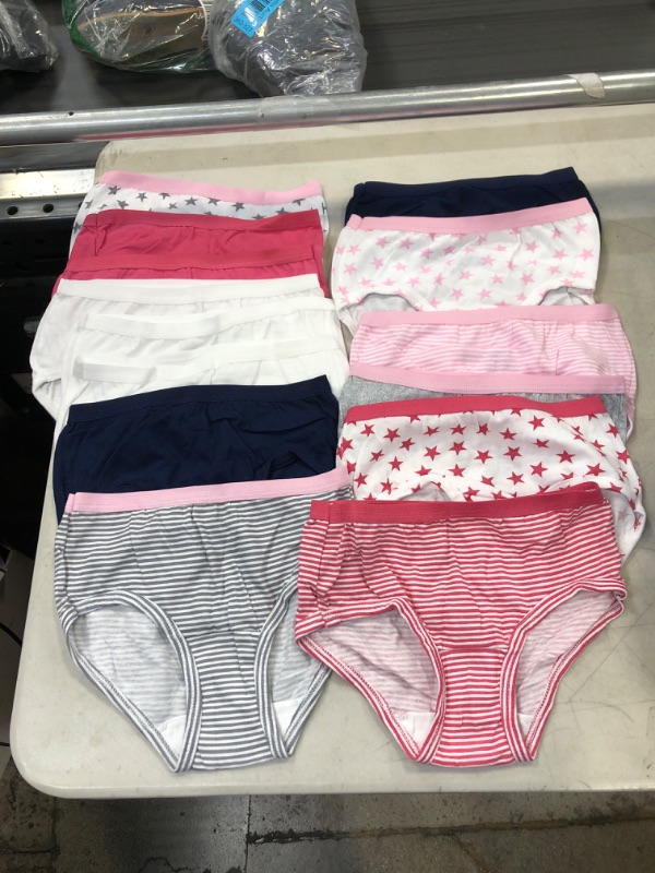 Photo 1 of GIRLS UNDERWEAR (14PCS)
SIZE 6