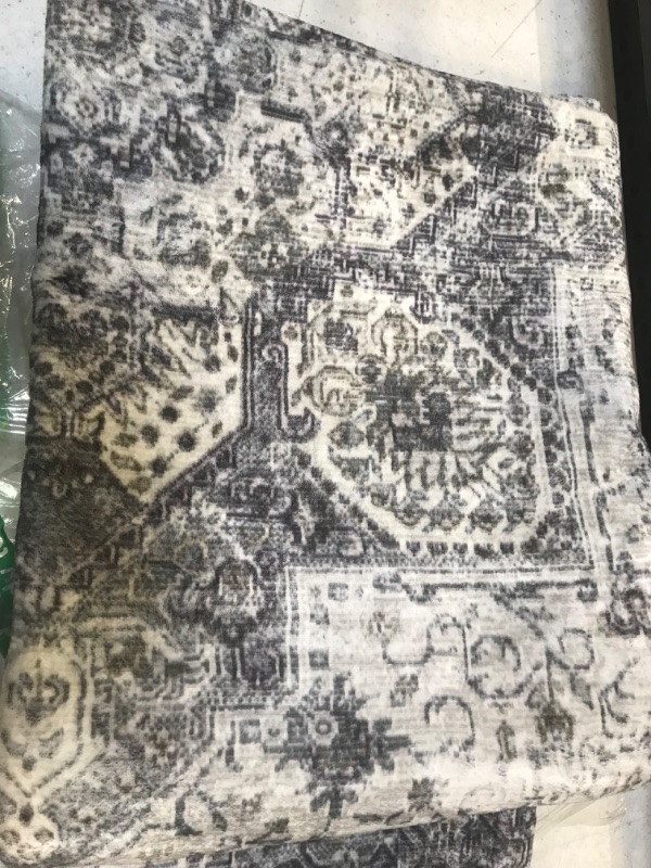 Photo 1 of 8FT X 6X AREA RUG
