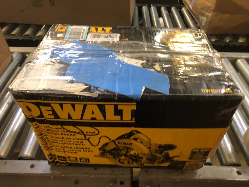 Photo 4 of DEWALT 7-1/4-Inch Circular Saw with Electric Brake, 15-Amp, Corded