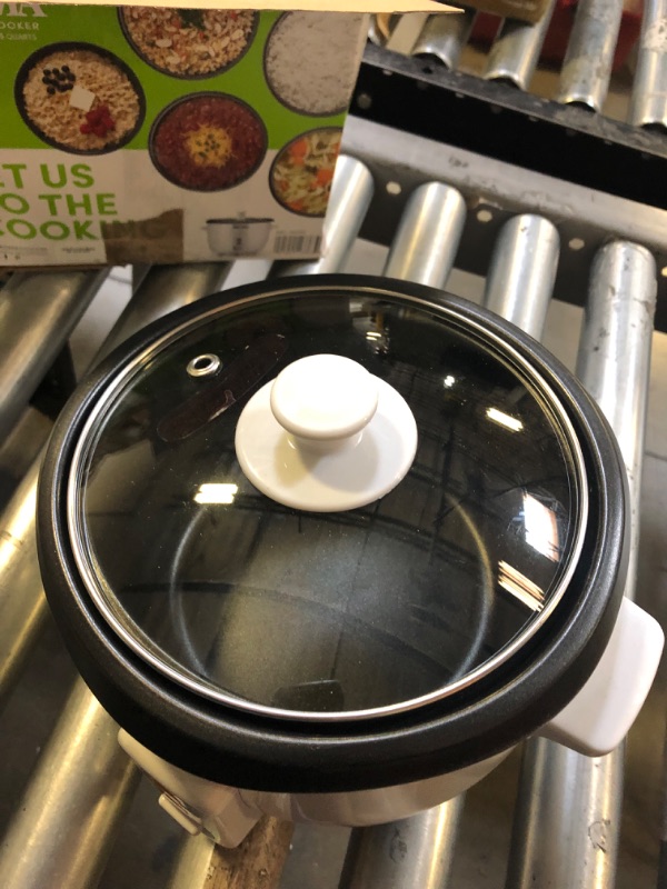 Photo 1 of Aroma Housewares Aroma 6-cup (cooked) 1.5 Qt. One Touch Rice Cooker, White (ARC-363NG), 6 cup cooked/ 3 cup uncook/ 1.5 Qt.