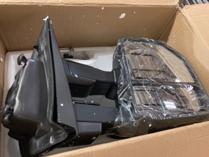 Photo 2 of (MISSING LEFT SIDE MIRROR)AERDM New Pair towing mirror Black Housing fit for 2015 2016 2017 2018 Ford F150 Pickup Truck Towing Mirrors w/ Turn Signal, Auxiliary Lamp