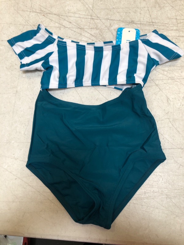 Photo 1 of  GIRLS SIZE 4/5 SWIMWEAR 