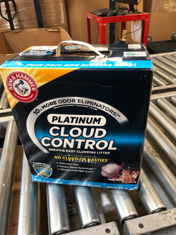 Photo 2 of Arm & Hammer Cloud Control Platinum Multi-Cat Clumping Cat Litter with Hypoallergenic Light Scent, 14 Days of Odor Control, 37 lbs 37 Pounds