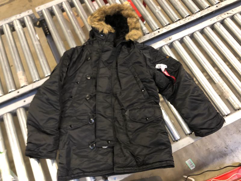 Photo 2 of Alpha Industries Men's N-3B Parka Small Black