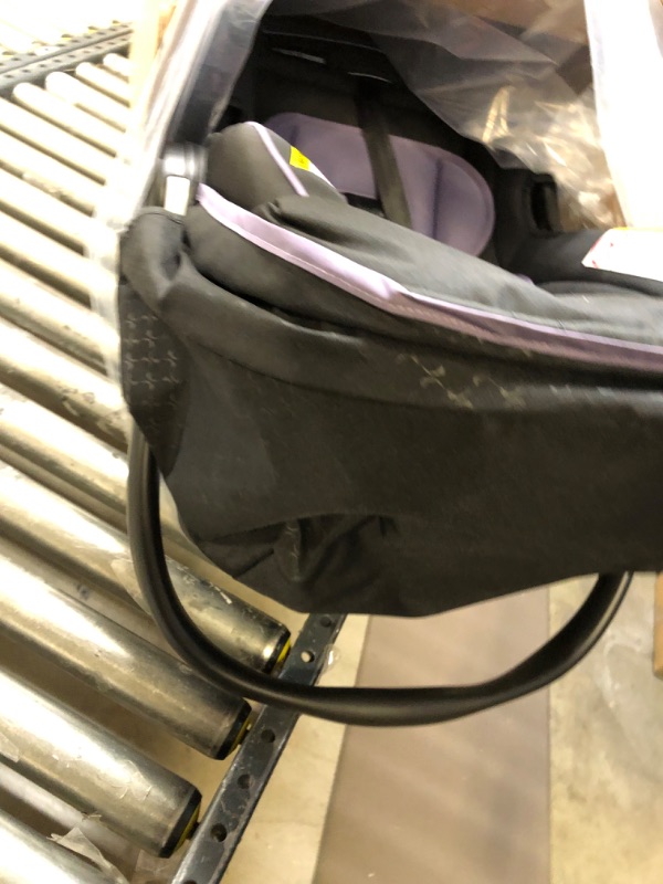 Photo 3 of Graco SnugRide 35 Lite LX Infant Car Seat - Hailey