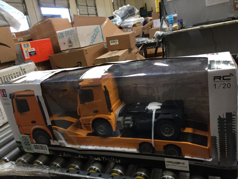 Photo 3 of DOUBLE E RC Semi Truck RC Truck Excavator Toys RC Tractor Remote Control Trailer Truck Electronics Construction Vehicles Toy with Sound and Lights