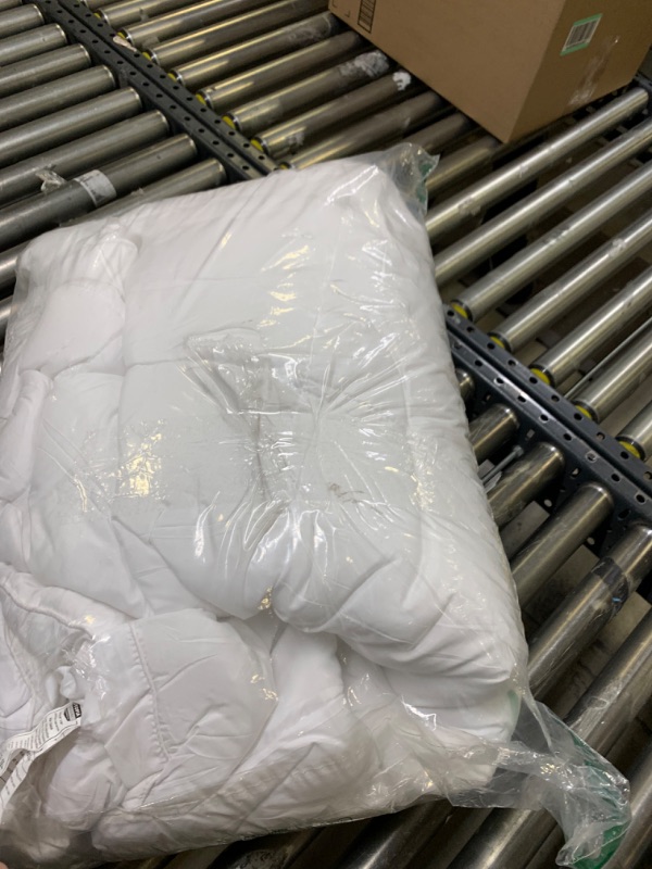 Photo 1 of 88" x 88" White Comforter --- No Box Packaging, Minor Use, Item is Dirty From Previous Use
