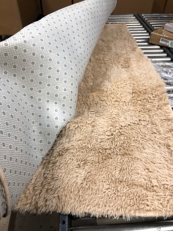 Photo 1 of 6 FT AREA  RUG CREAM