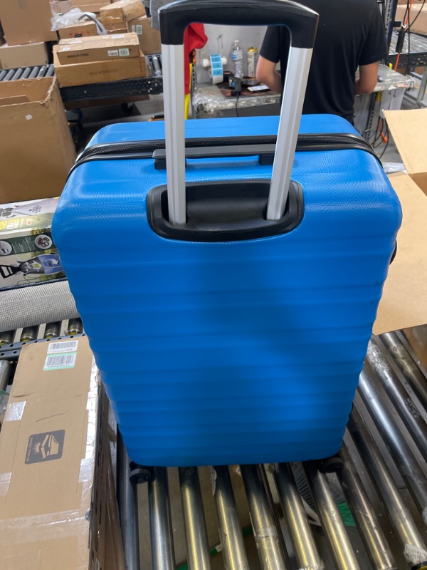 Photo 3 of AMAZON BASICS LUGGAGE 28" , HANDLE BENT/STUCK IN PLACE 