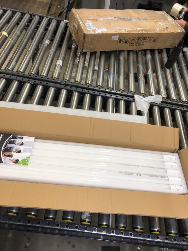 Photo 2 of 20 Pack 3CCT 4FT LED T8 Hybrid Type A+B Light Tube, 18W, 4000K/5000K/6500K Selectable, Plug & Play or Ballast Bypass, Single or Double End Powered, 2300lm, Frosted Cover, T8 T10 T12, 120-277V, UL, FCC