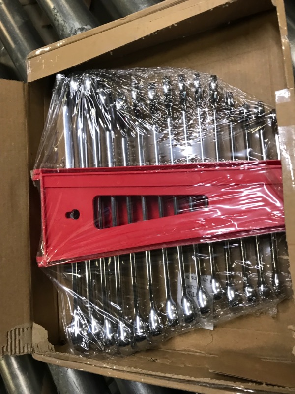 Photo 2 of 15-PIECE WRENCH SET 