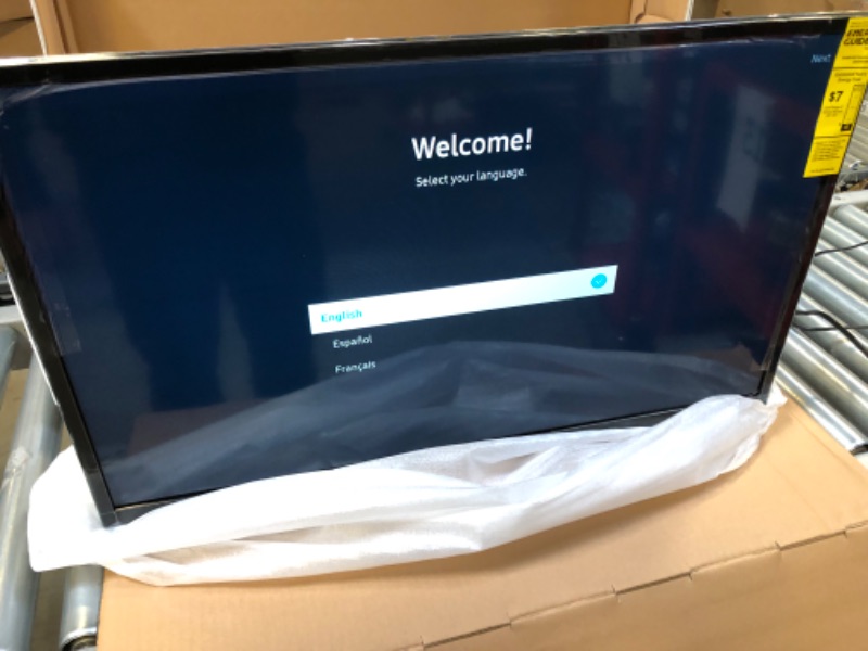 Photo 5 of SAMSUNG 32-inch Class LED Smart FHD TV 1080P (UN32N5300AFXZA, 2018 Model)
