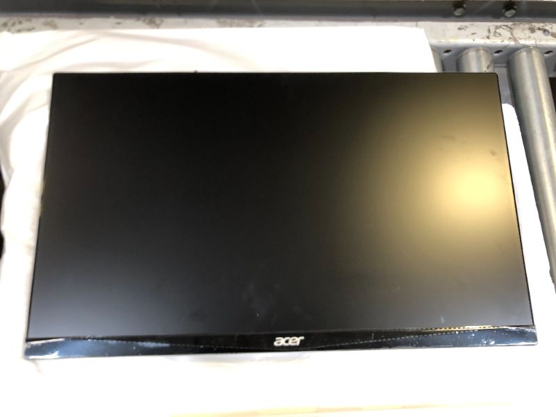 Photo 2 of Acer 23.8” Full HD 1920 x 1080 IPS Zero Frame Home Office Computer Monitor - 178° Wide View Angle - 16.7M - NTSC 72% Color Gamut - Low Blue Light - Tilt Compatible - VGA HDMI DVI R240HY bidx Monitor only 23.8-inch IPS 60Hz