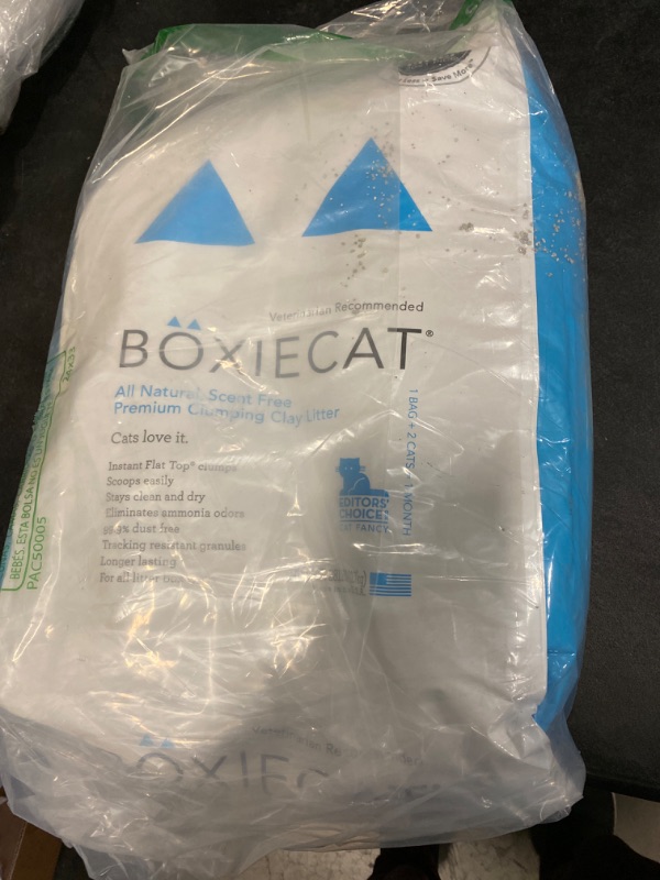 Photo 2 of Boxiecat Premium Clumping Cat Litter- Clay Formula, Longer Lasting Odor Control, Stays Ultra Clean, Hard Clumping Litter, 99.9% Dust Free Scent Free 28 lb NEW 