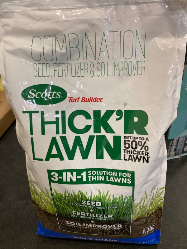 Photo 2 of Scotts Turf Builder Thick'R Lawn Grass Seed, Fertilizer and Soil Improver for Sun & Shade, 12 lbs. Thick'R (1 Pack) 12 lb. NEW