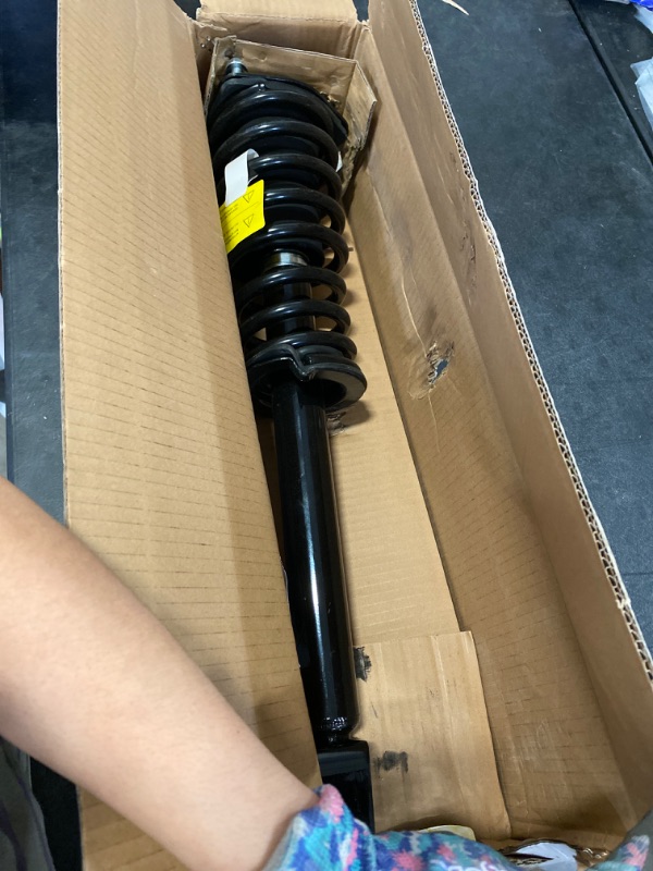 Photo 2 of UNITY AUTOMOTIVE 11396 Front Complete Strut Assembly 2007-2012 Lexus NEW 