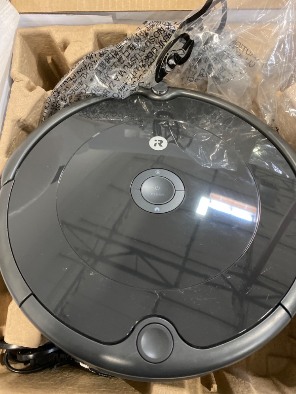 Photo 3 of iRobot Roomba 692 Robot Vacuum-Wi-Fi Connectivity, Personalized Cleaning Recommendations, Works with Alexa, Good for Pet Hair, Carpets, Hard Floors, Self-Charging, Charcoal Grey