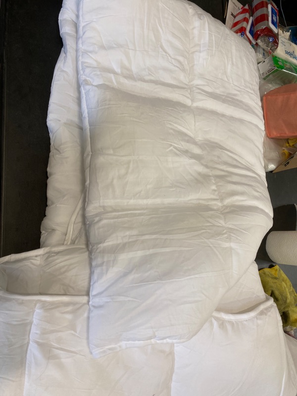 Photo 2 of Linenspa Comforter Duvet Insert Oversized King White Down Alternative All Season Microfiber & Comforter Duvet Insert (102X92")
