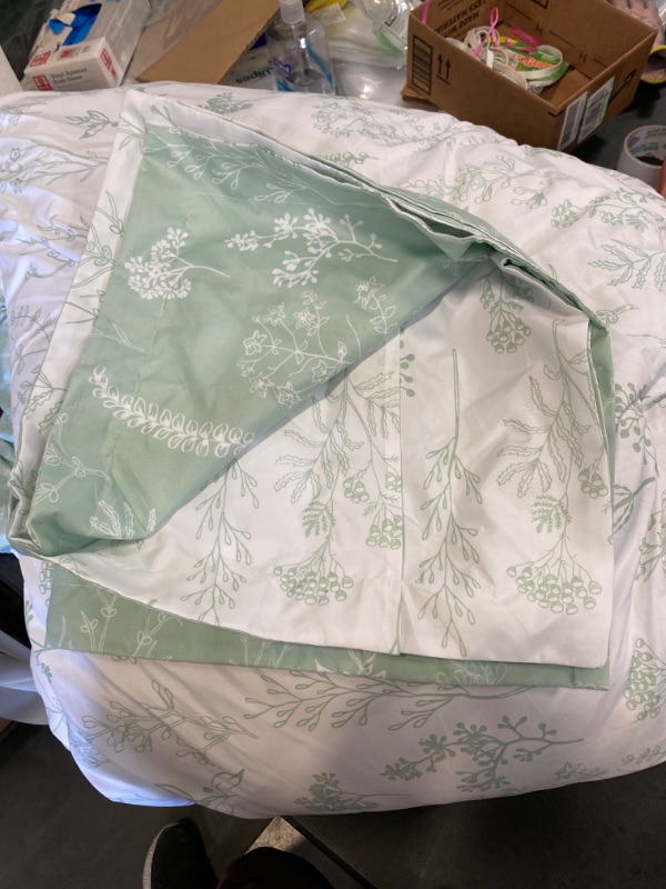 Photo 2 of Bedsure Queen Comforter Set - Sage Green Comforter, Cute Floral Bedding Comforter Sets for Women, 3 Pieces, 1 Soft Reversible Botanical Flowers Spring Comforter and 2 Pillow Shams