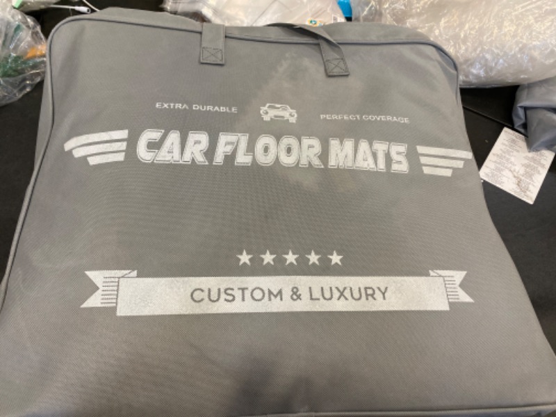 Photo 4 of Car FLOOR Mat Leather BMWS5 