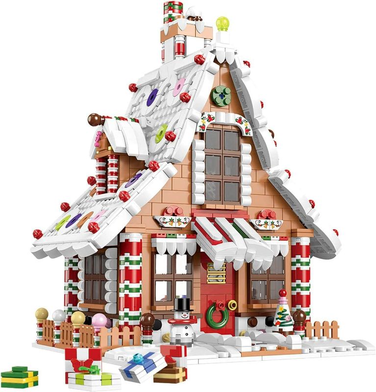 Photo 1 of Christmas Gingerbread House kit Building Block Set Toys, ?with led Light, A Great Holiday Present Idea for Christmas (1,455 Pieces) 