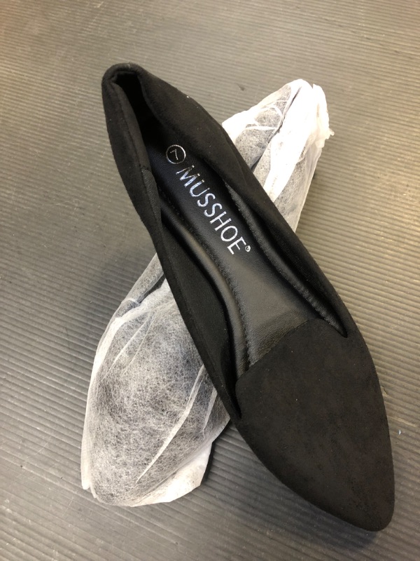 Photo 1 of MUSSHOE Flat Shoes Women Comfortable Slip on Women's Flats
SIZE 7