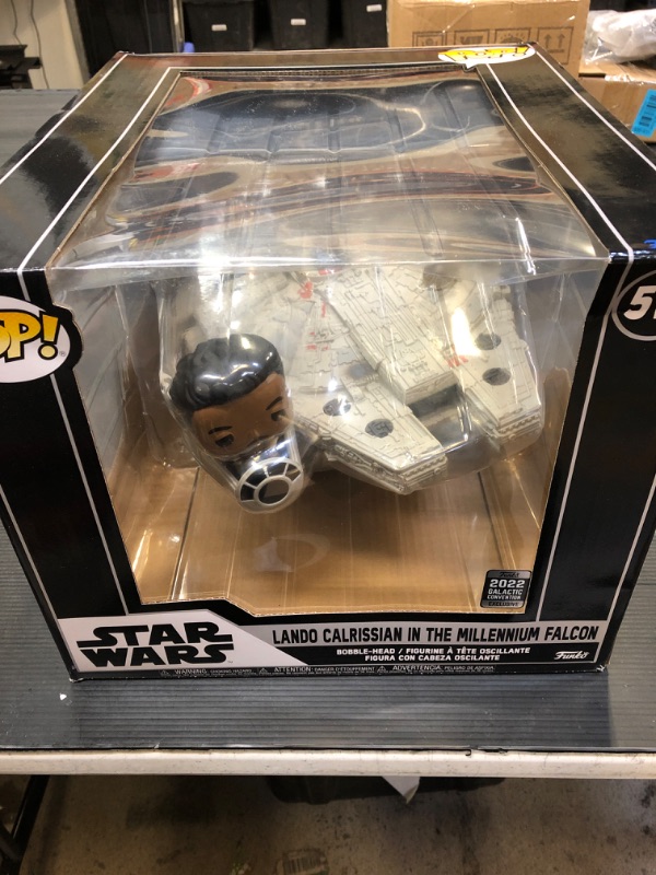 Photo 2 of Funko Pop! Ride Super Deluxe: Star Wars - Lando Calrissian in The Millenium Falcon (Shared Galactic Convention, Amazon Exclusive), Multicolor