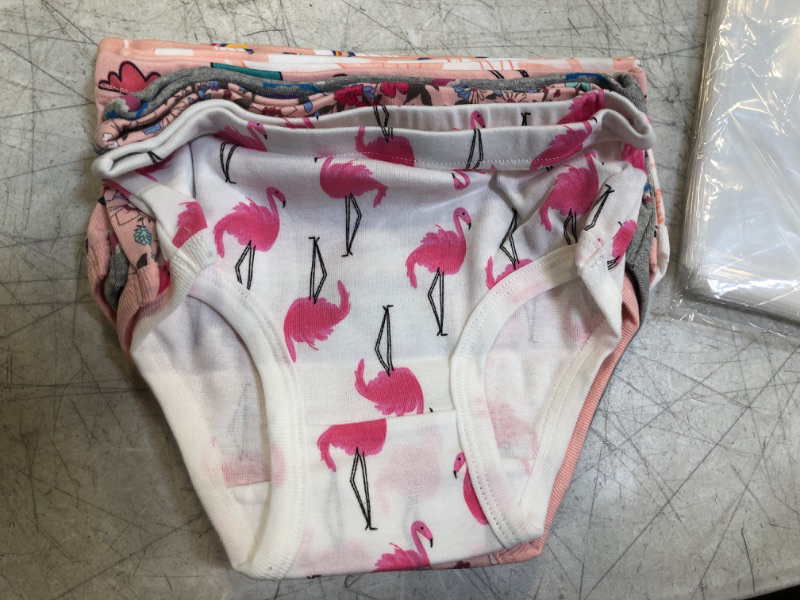 Photo 1 of 6 PACK GIRLS UNDERWEAR GIRLS SIZE 6