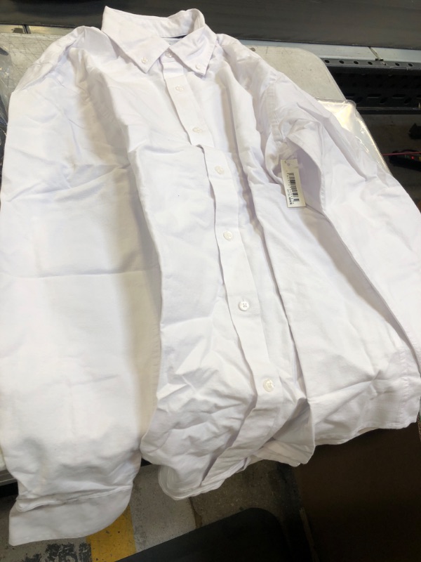 Photo 1 of Amazon Essentials Men's Slim-Fit Long-Sleeve Pattern Pocket Oxford Shirt SIZE Medium White