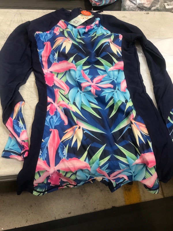 Photo 2 of ATTRACO UPF 50+ Long Sleeve Rashguard Boyshort One Piece Swimsuits Zip Up Swimsuit SIZE SMALL