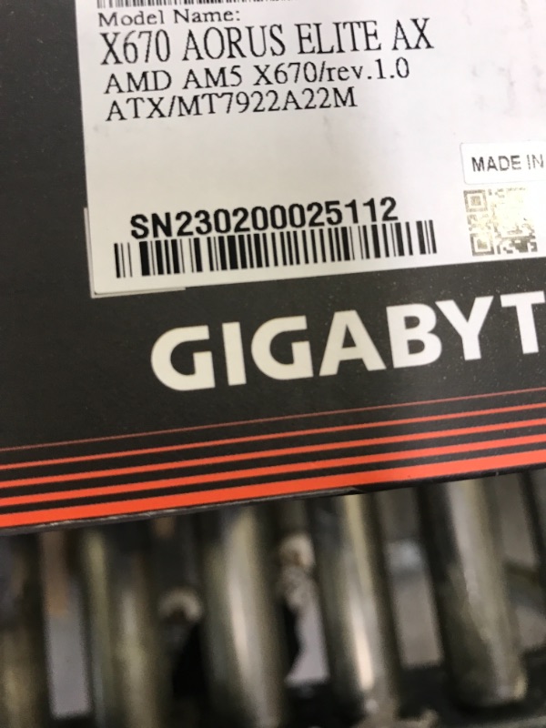 Photo 3 of GIGABYTE X670 AORUS Elite AX (AM5/ LGA 1718/ AMD/ X670/ ATX/ 5 Year Warranty/ DDR5/ Quad M.2/ PCIe 5.0/ USB 3.2 Gen2X2 Type-C/AMD WiFi 6E/ 2.5GbE LAN/Q-Flash Plus/M.2 EZ-Latch/Gaming Motherboard) X670 AORUS ELITE AX Bundle X670