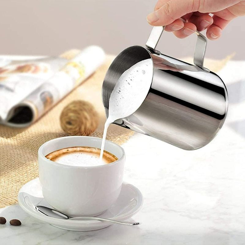 Photo 1 of LIONGRI Milk Frothing Pitcher Milk Pitcher Milk cup for coffee Espresso Milk Frothing Pitcher Stainless Steel Milk Frothing Pitcher (20OZ) NEW 
