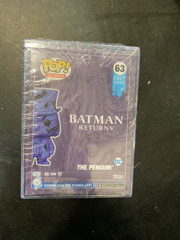 Photo 2 of Funko POP! Artist Series: DC - Penguin (Target Exclusive) NEW
