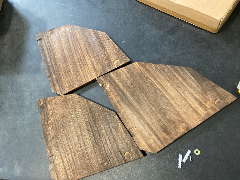 Photo 2 of 3 Piece Fanshaped wood Shelf