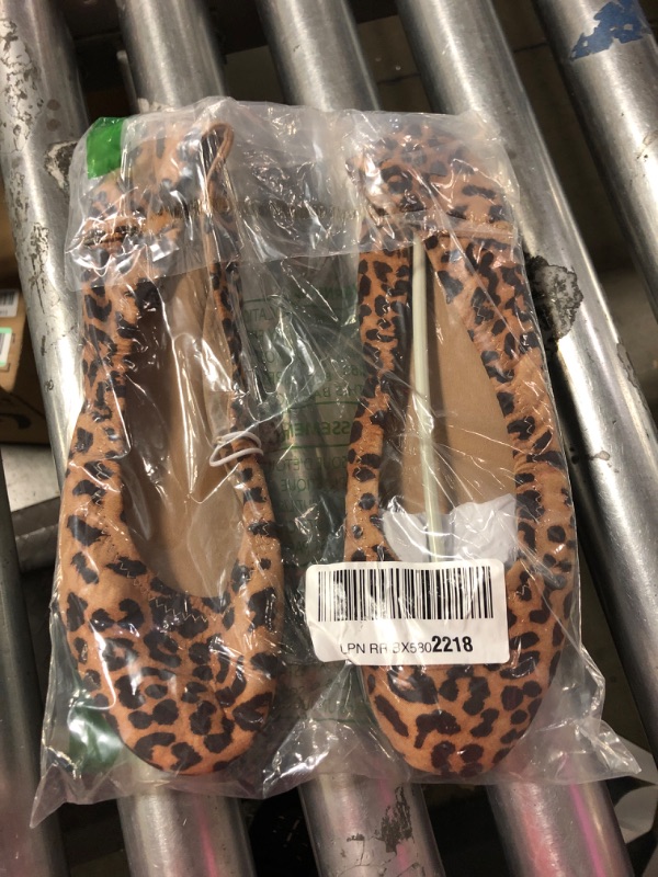 Photo 2 of Amazon Essentials Women's Belice Ballet Flat 10 Leopard