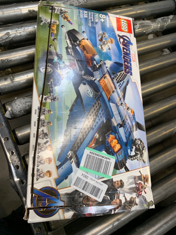 Photo 2 of LEGO 76126 Marvel Avengers Ultimate Quinjet Plane, Super Heroes Playset incl. Black Widow, Hawkeye, Rocket and Thor Minifigures --- Box Packaging Damaged, Item is New
